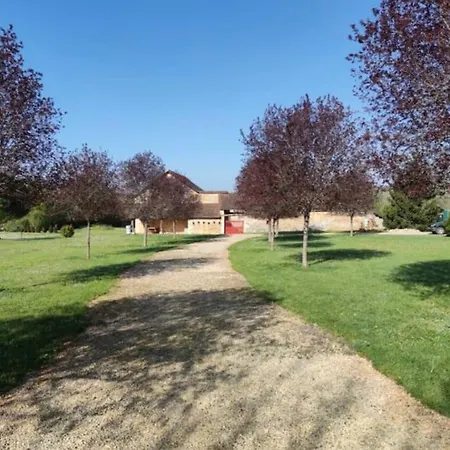 Le Domaine Des Merigots Nyaraló