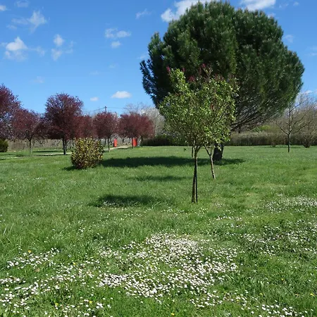 Le Domaine Des Merigots Nyaraló